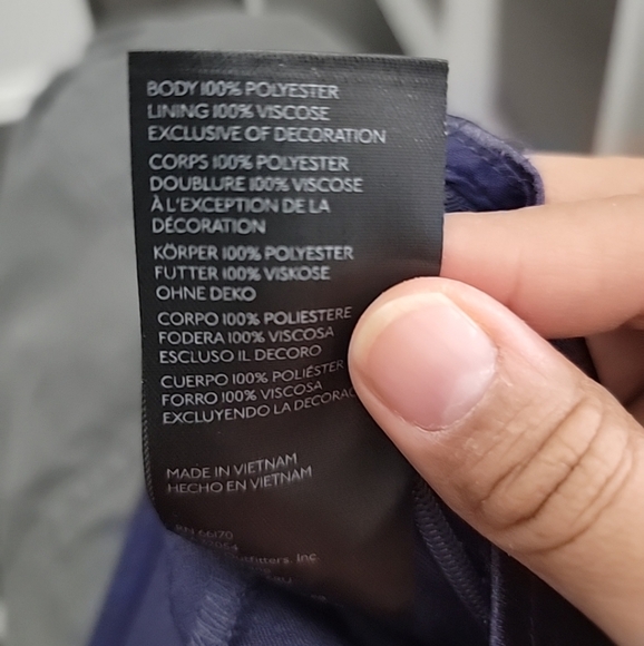 Free People Dakota Midi Skirt Silky Feel High Slit  Size 2 Midnight Blue - Picture 5 of 5